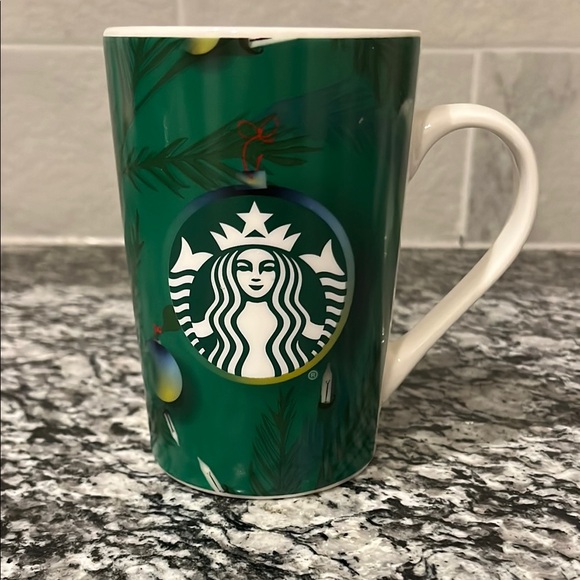 Starbucks Accessories - 💚 Starbucks Holiday Christmas Lights Mug Green 11 oz